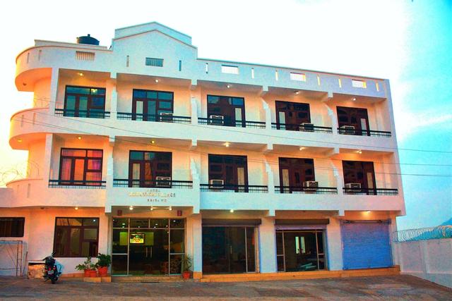 Hotel Maha Luxmi Palace