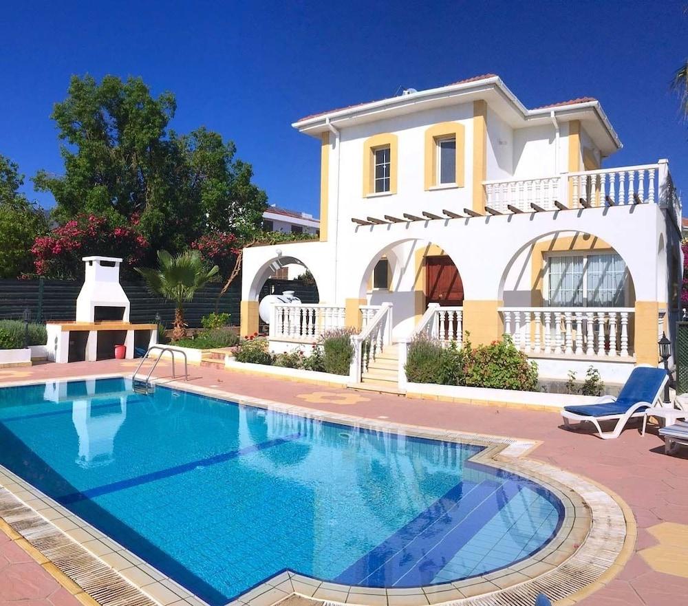 فيلا جرينهيل باي آمي فيلاز