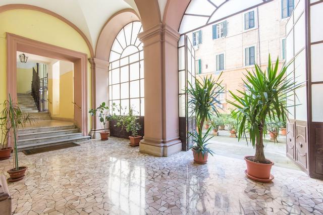 Penta Luxury House