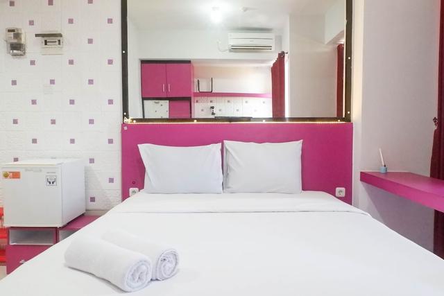 Cozy And Vibrant Studio Apartment At Taman Melati Surabaya