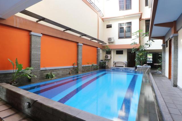 Fontana Residencia Guest House