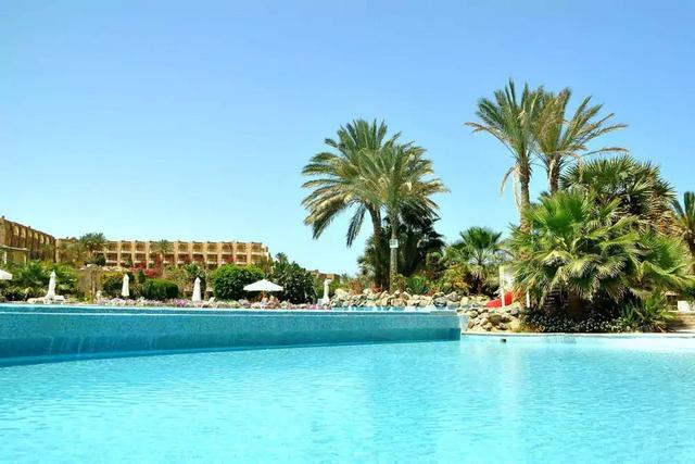 Royal Brayka Beach Resort