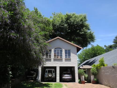 8 Landsdowne Bed and Breakfast