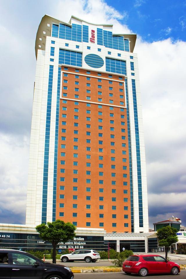 D&D Suites Flora