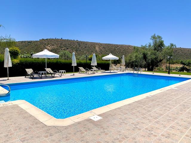 Himonas Apartments