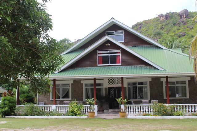 Le Chevalier Bay Guesthouse