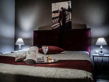 Gina Studios