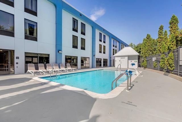 كومفرت إن لوريل - فورت ميد