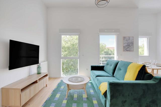 مودرن أبارتمن  بد ا 5 بي بي ٕمر اروٕنت سور مارني