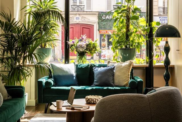 ميدنايت اوتل باري