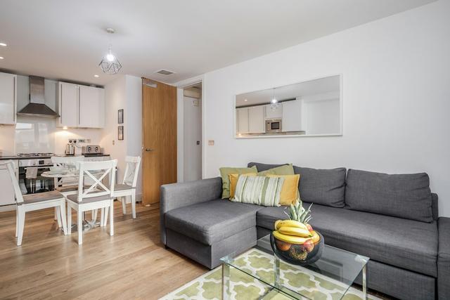 The Heart of Covent Garden Sleeps 4