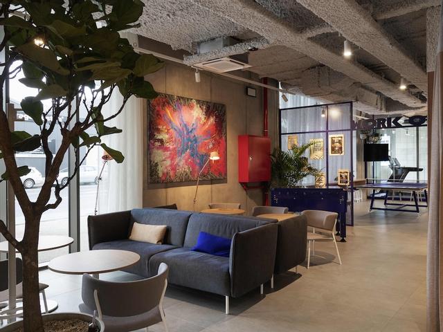 أداجيو آسيس جنت سنتروم دامبورت