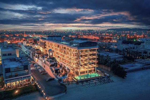 فندق أرابيلا بيتش الكويت، مجموعة فنادق فينيَت فندق تابع لمجموعة فنادق آي إيتش جي